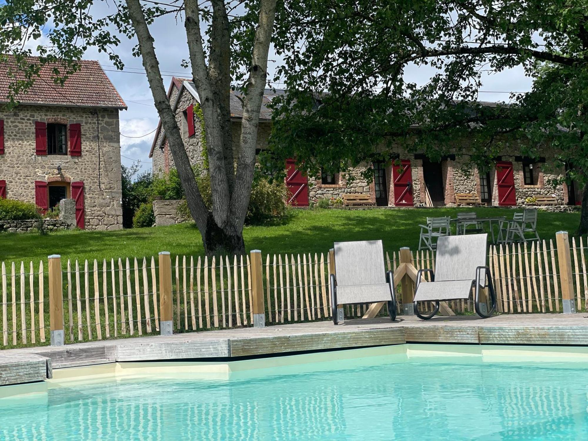Maison D'Hotes Ourdeaux Et Gite Chez Rouchon Alleyrat  Exteriér fotografie